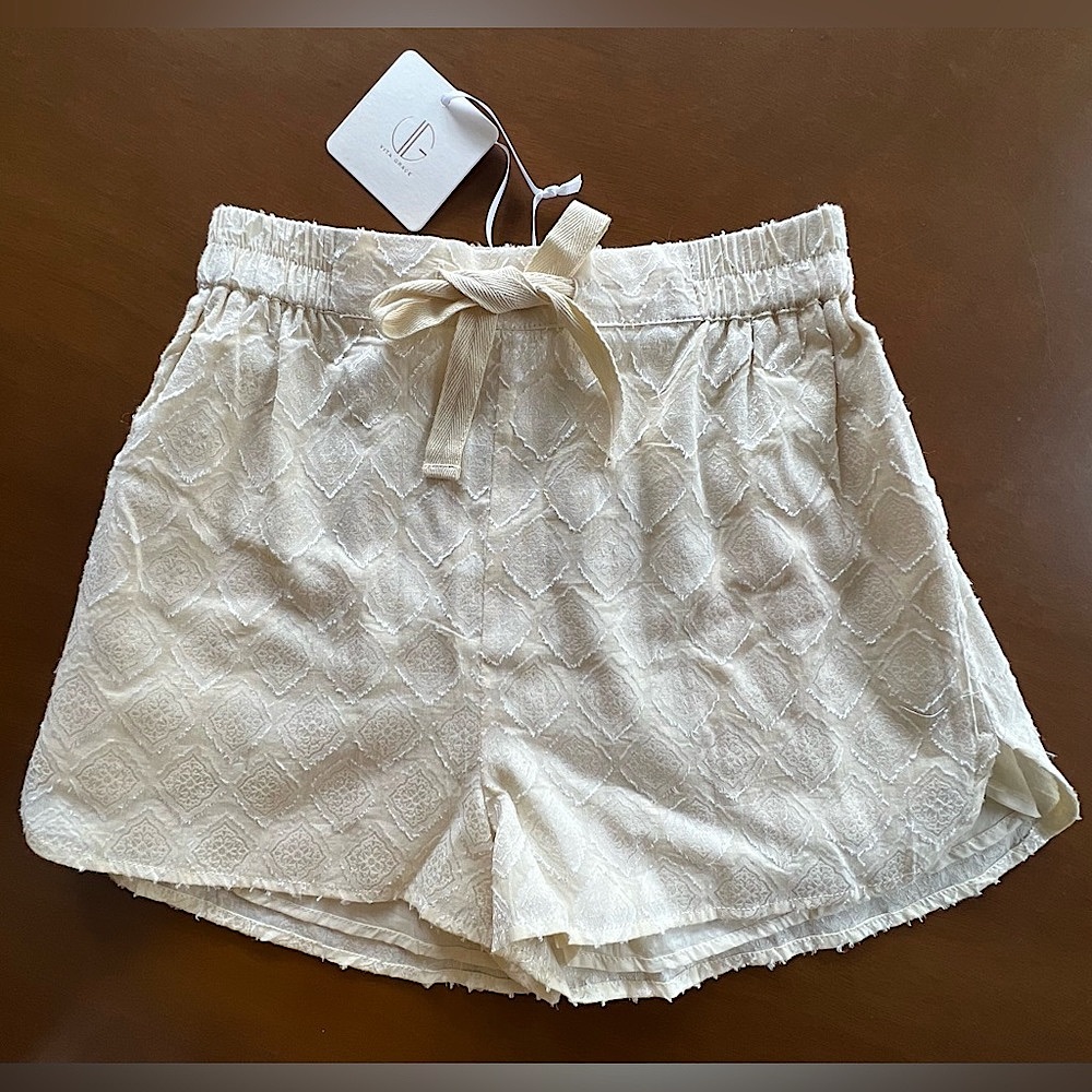 🛍️ NWT Vita Grace Sierra Cotton Appliqué Day Shorts Buttermilk ivory Stitch Line
